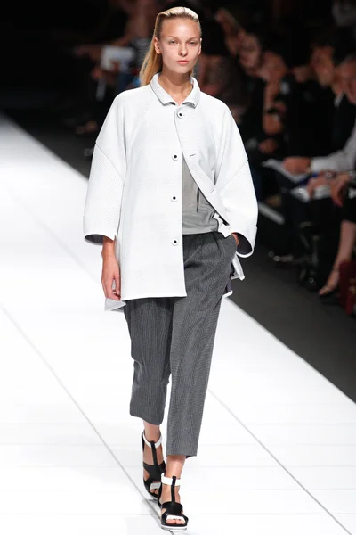 Look 23